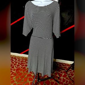 Cute knee length 3/4 sleeve dress 2x junior pluss